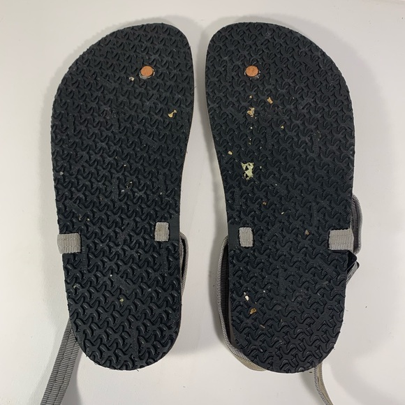 Men’s Earth Runner Sandals - Picture 7 of 7